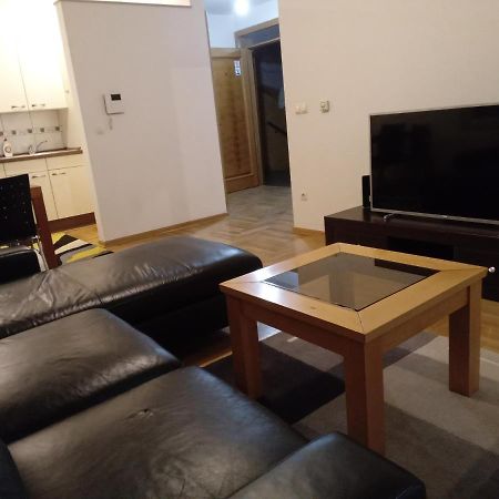 شقة سراييفو  في Apartman Peace المظهر الخارجي الصورة
