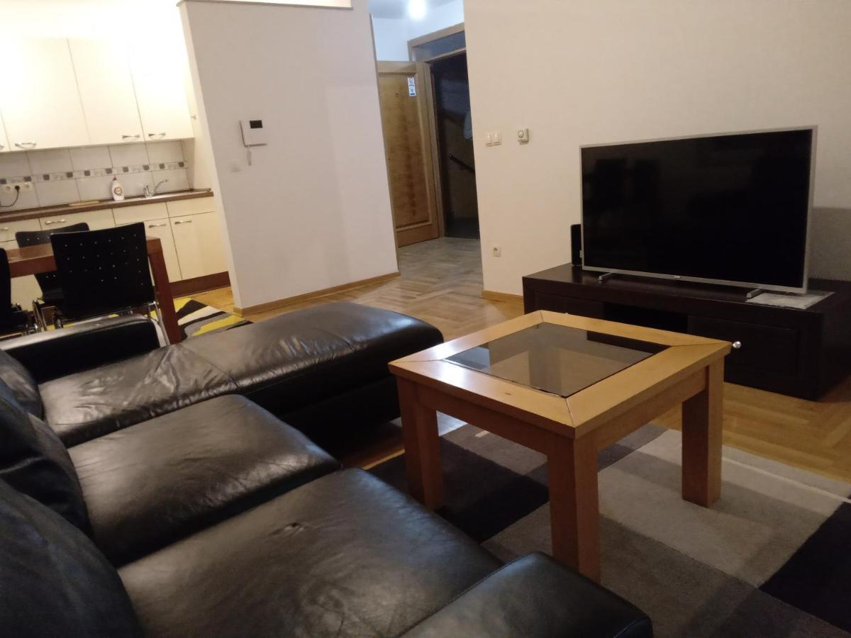 شقة سراييفو  في Apartman Peace المظهر الخارجي الصورة