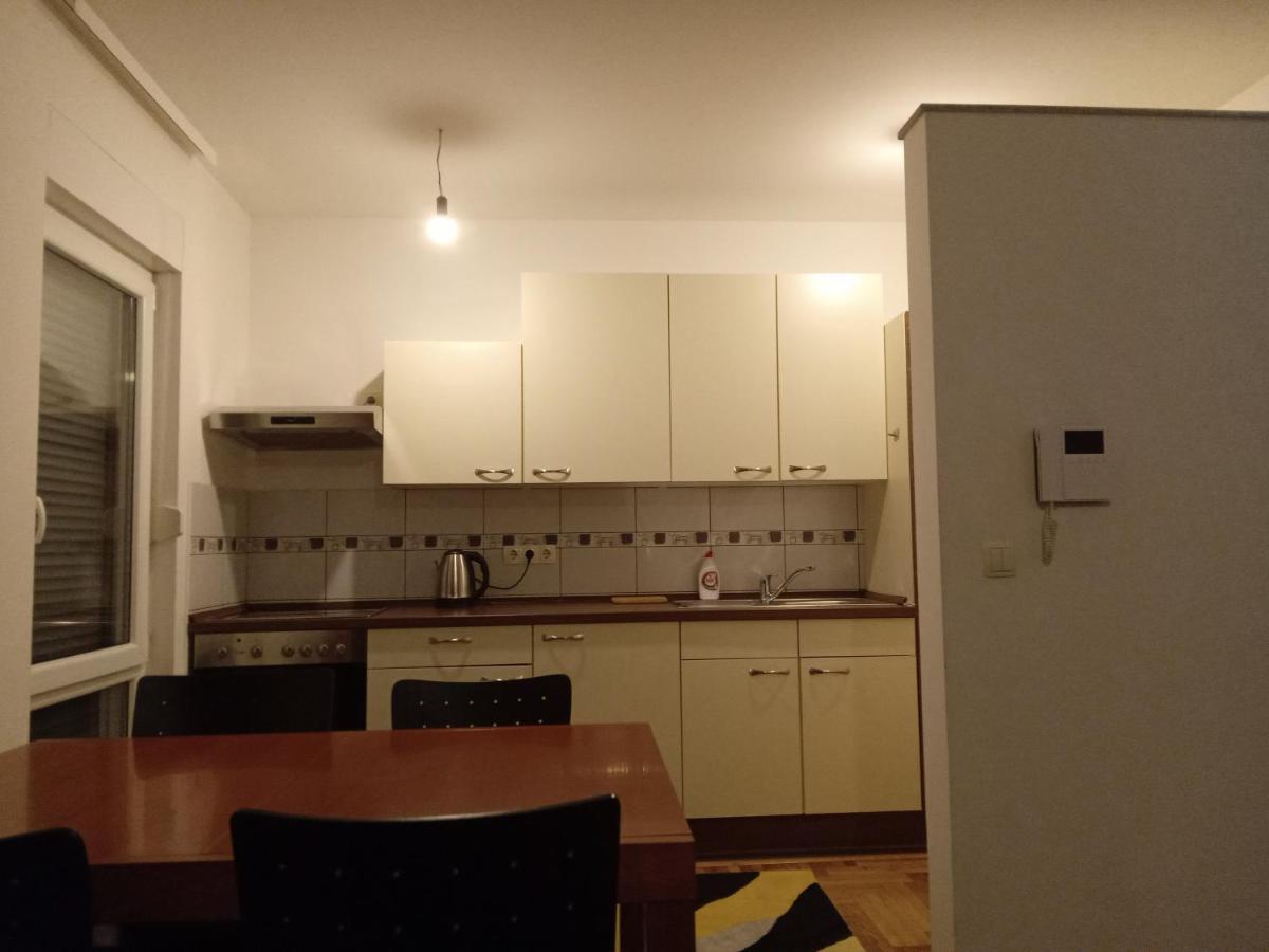 شقة سراييفو  في Apartman Peace المظهر الخارجي الصورة